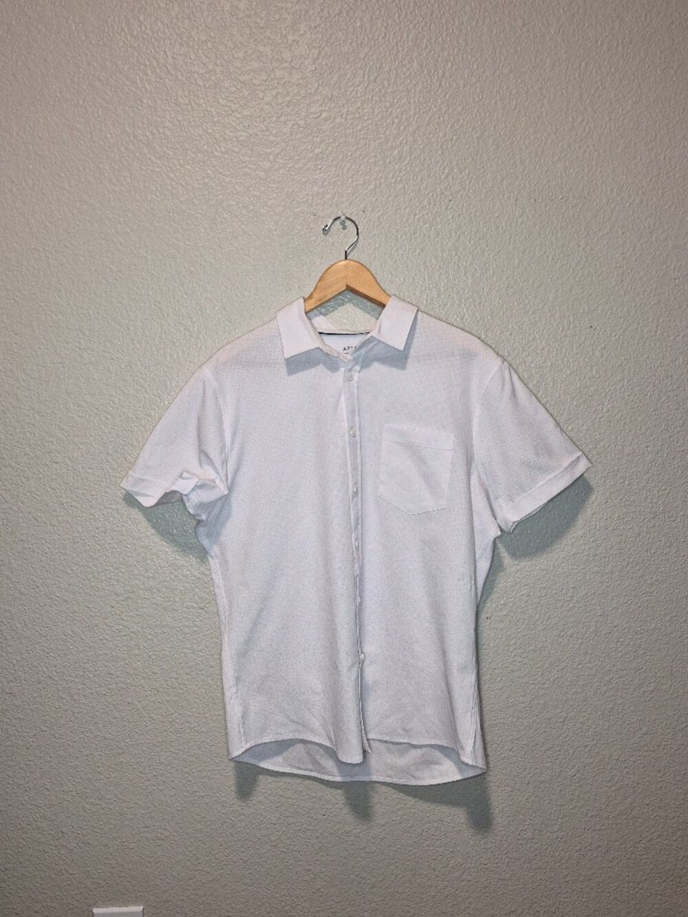 Apt 9 Mens Slim Fit Preformance White Button Up Shirt Size: Large